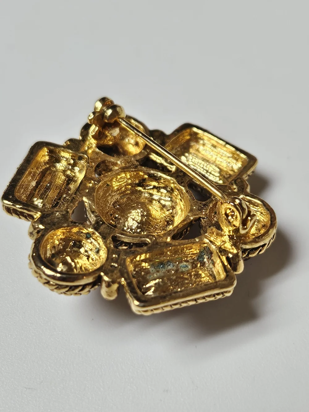 Gold-Tone Purple Gem Cluster Brooch - Renaissance
